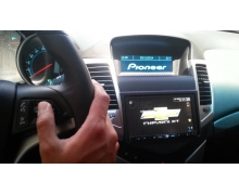 Gắn DVD Pioneer cho xe Cruze_Phim cách nhiệt ô tô, dán kính xe hơi otohd.com